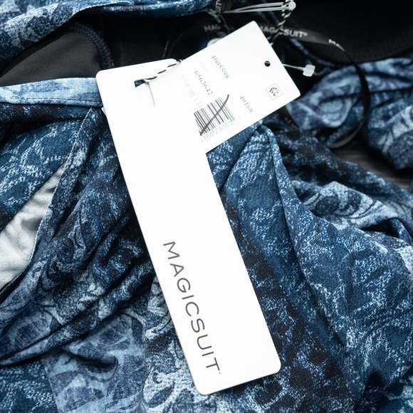 Magicsuit | Ellie Via Roma Halter V-Neck Swim Dress - Picture 12 of 14